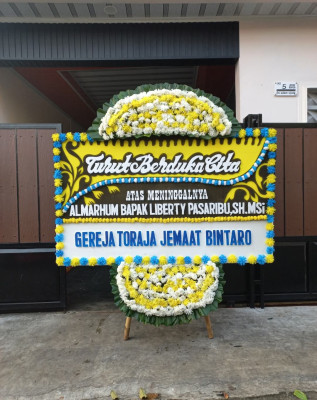 Papan Bunga Duka di Mutiara Timur