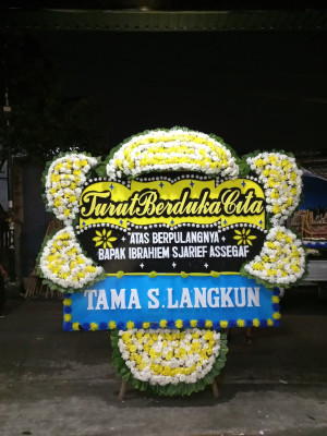 Papan Bunga Duka di Mutiara Timur